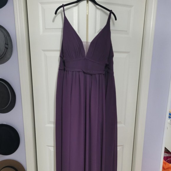 New plus size bridesmaid or wedding guest dress from Azazie. Size 24. - Picture 2 of 8